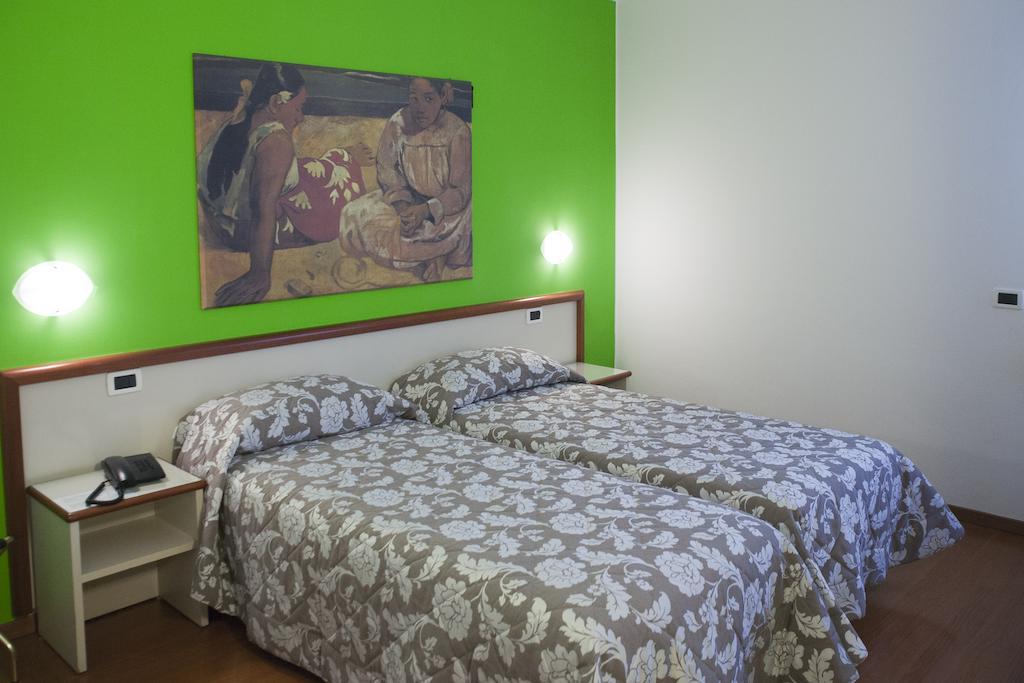Albergo Da Carlo Vittorio Veneto Habitación foto