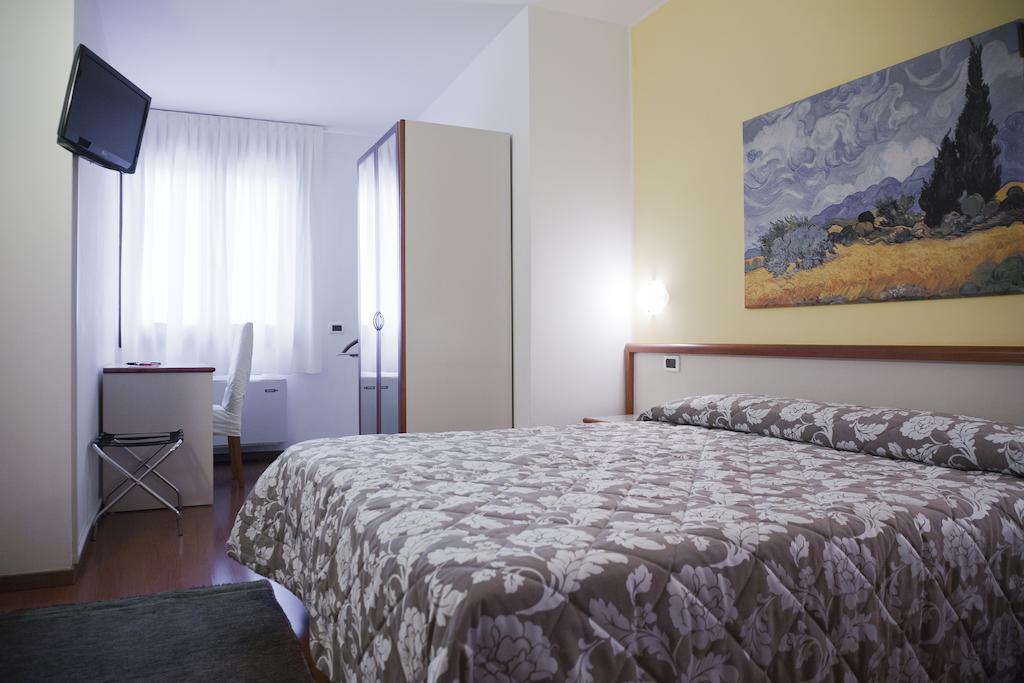 Albergo Da Carlo Vittorio Veneto Habitación foto